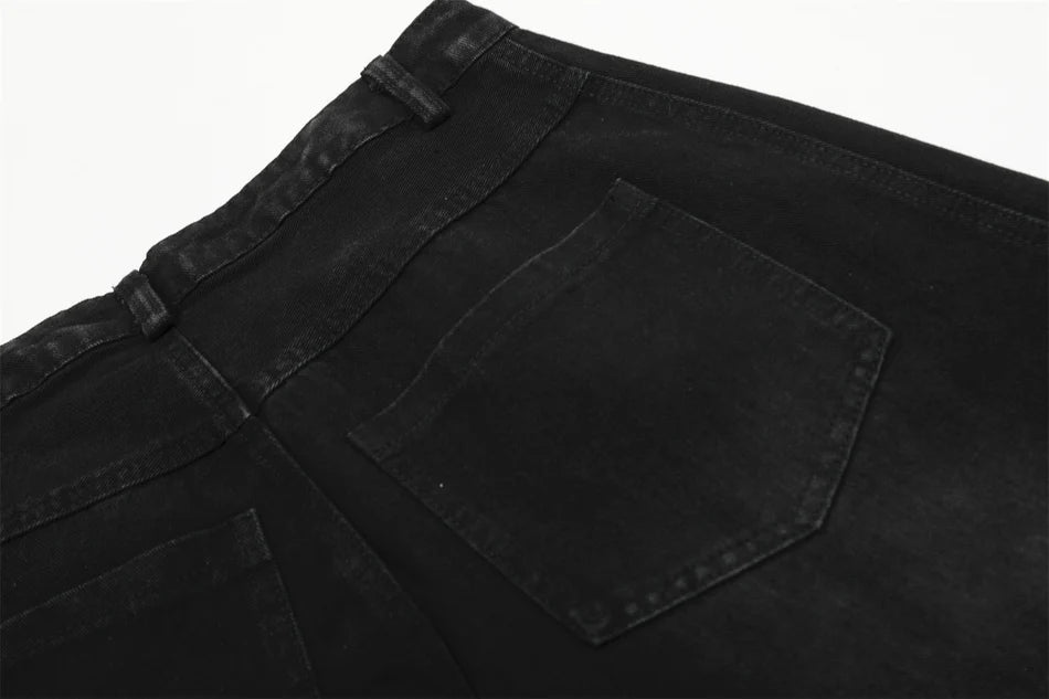 Halloy™ Striped Accented Curved Cut Jeans