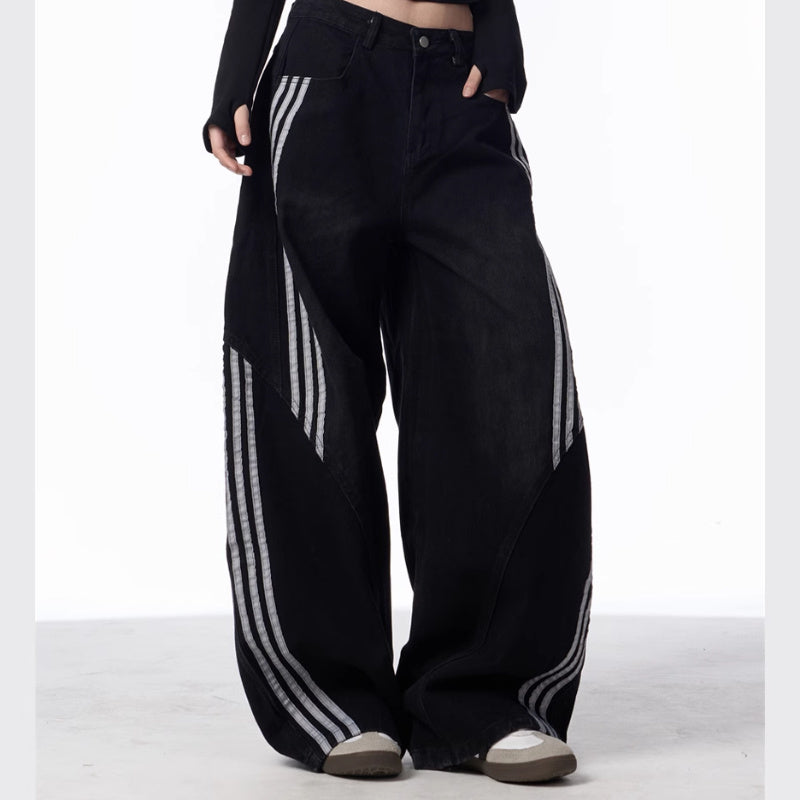 Halloy™ Striped Accented Curved Cut Jeans