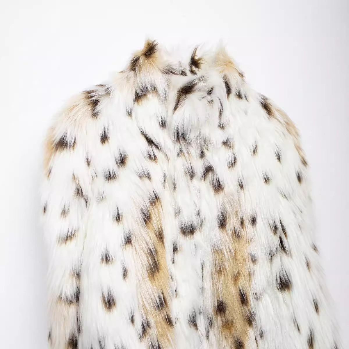 Halloy™ Contrast Color Faux Fur Jacket