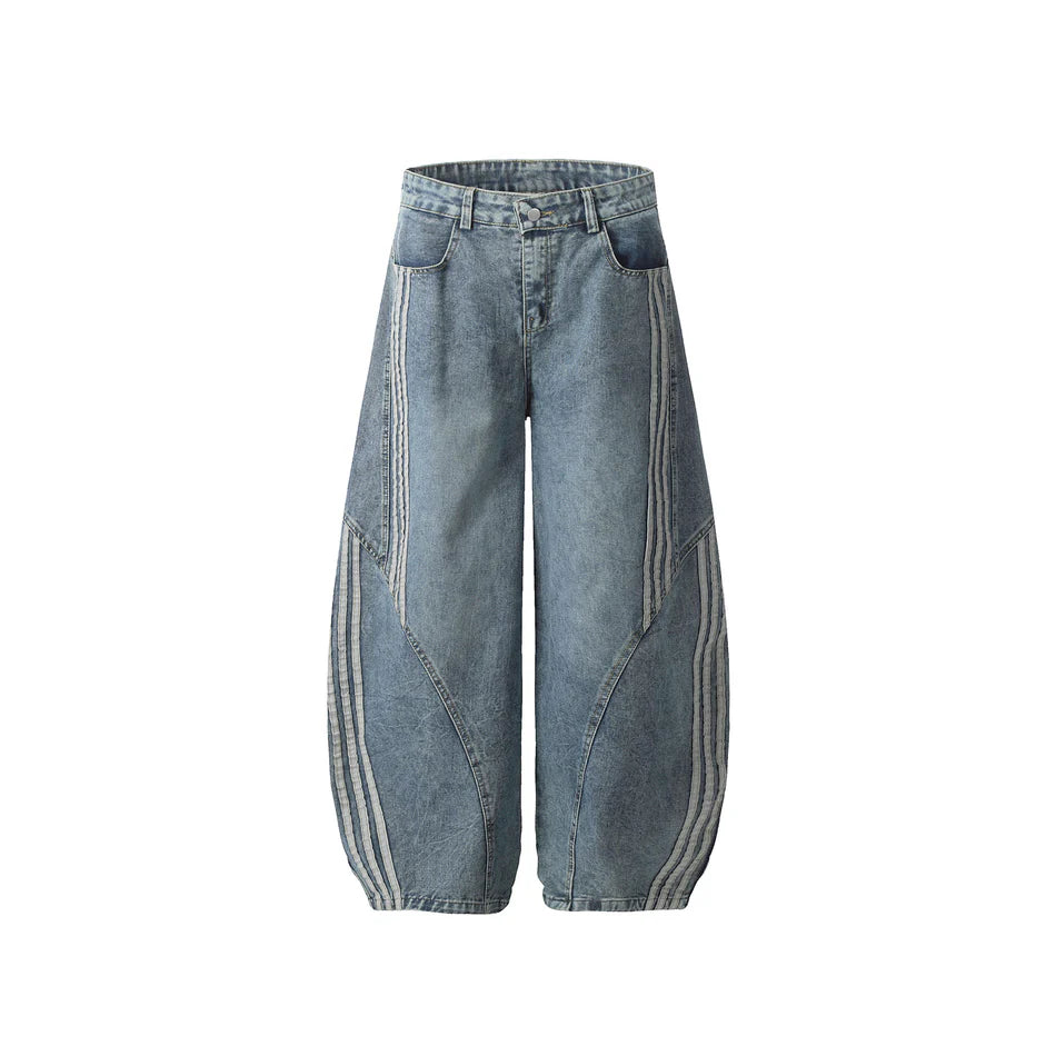 Halloy™ Striped Accented Curved Cut Jeans