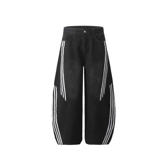 Halloy™ Striped Accented Curved Cut Jeans
