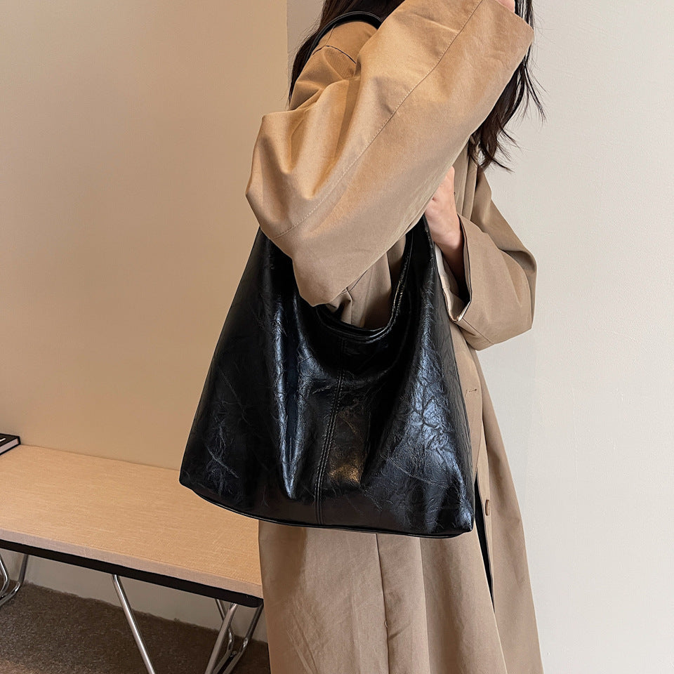 Halloy™ Distressed Leather Tote